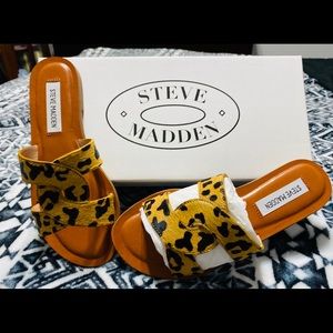 Steve Madden Leopard Print Flat Sandals